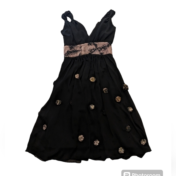 NWT V-Neck/ black decorated Dress size S - Picture 4 of 7